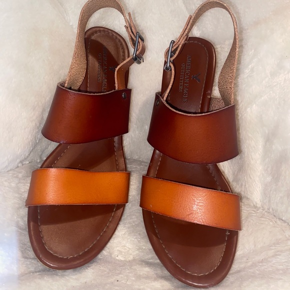 American Eagle wedges BOHO style - Picture 2 of 2